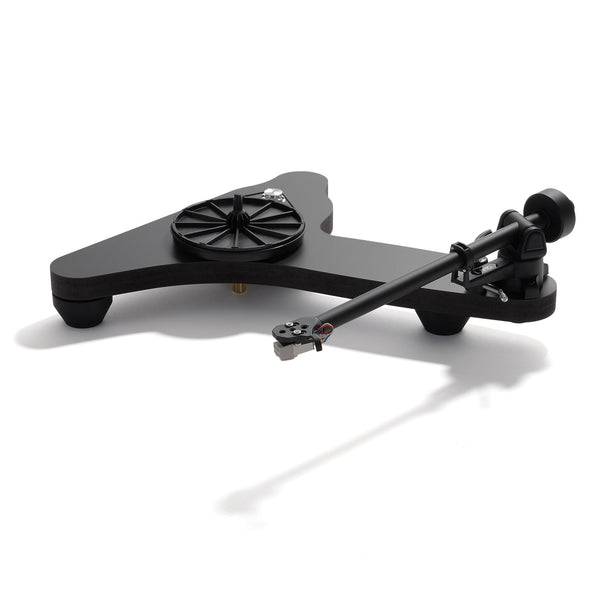 Rega Replay Plattenspieler mit Carbon-Tonabnehmer, Schrägansicht