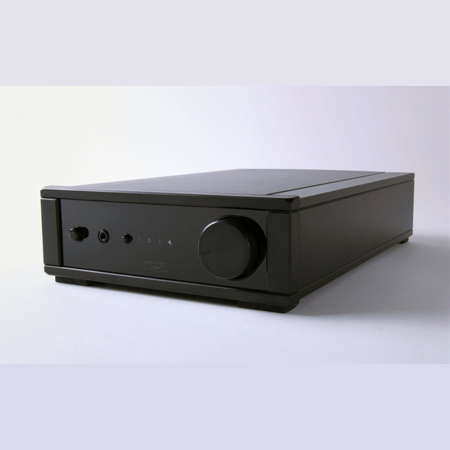 Rega System One HiFi-Komplettset, Detailansicht iO Vollverstärker