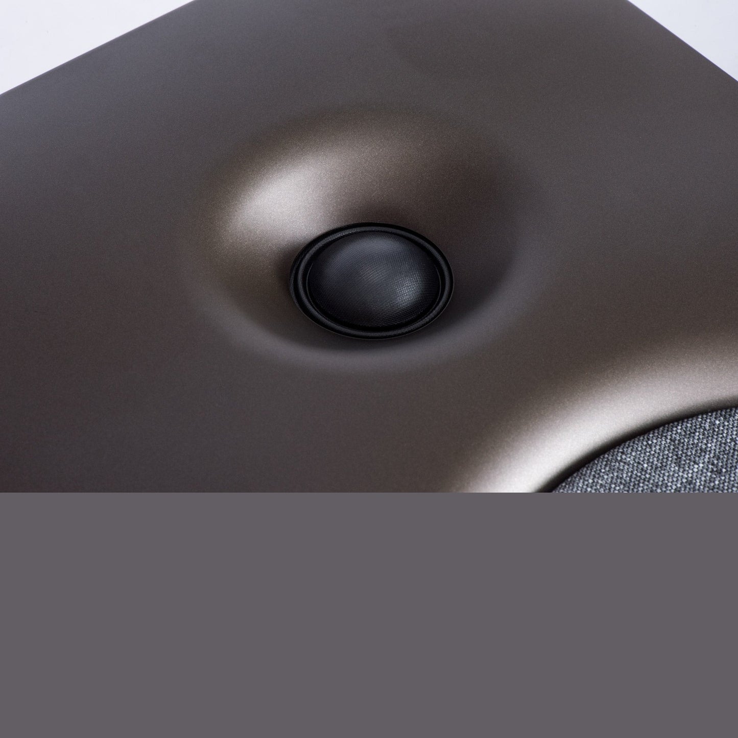 Revival Audio Sprint 4 Standlautsprecher Detailansicht ELYTRON-Hochtöner Draufsicht
