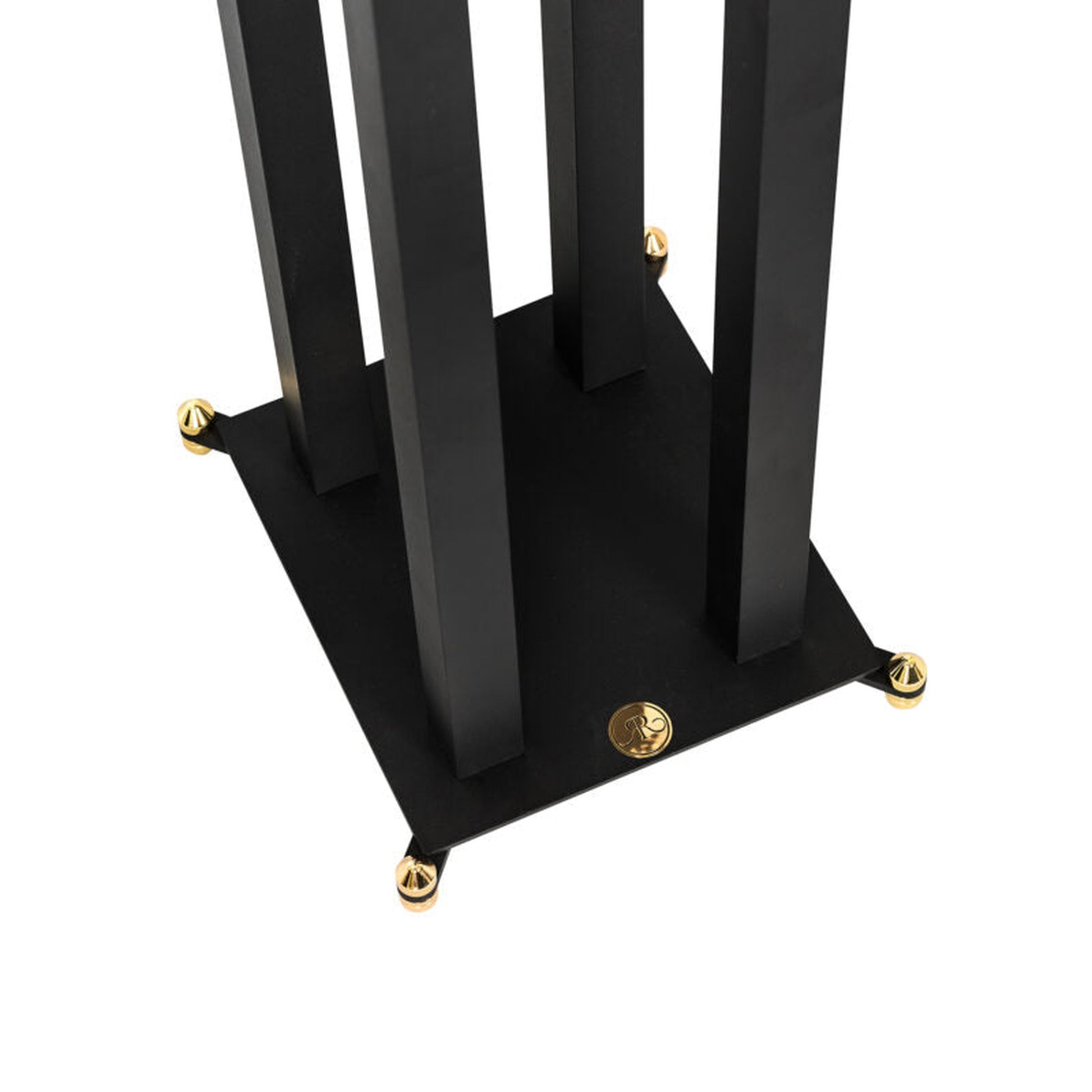 Revival Audio Stand 3 Detailansicht der Bodenplatte mit Spikes und Markenlogo