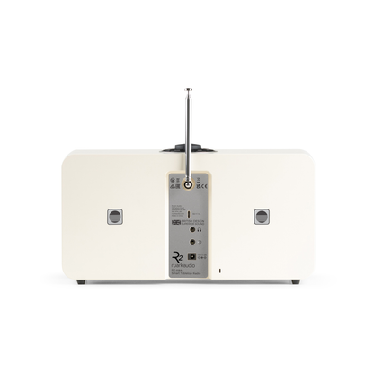 Ruark R2 MK4 Streaming-Musiksystem Creme Rückansicht mit Teleskopantenne