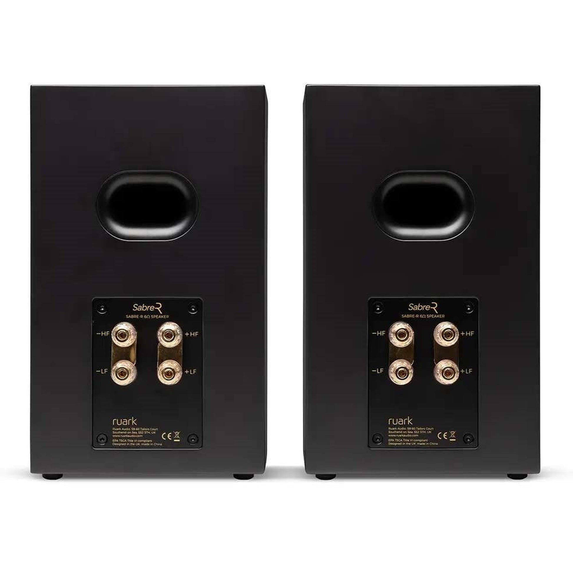 Ruark R610 + Sabre R Streaming-Komplettanlage Schwarz Rückansicht der Sabre R mit Terminals