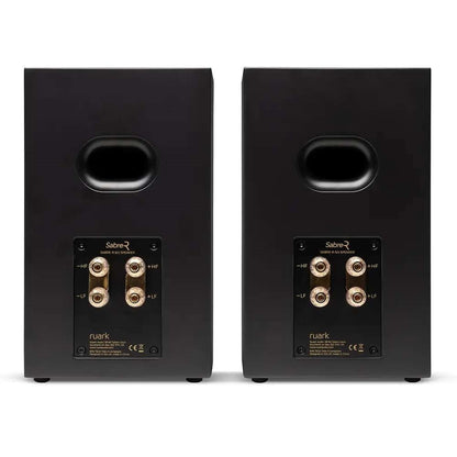 Ruark R610 + Sabre R Streaming-Komplettanlage Schwarz Rückansicht der Sabre R mit Terminals