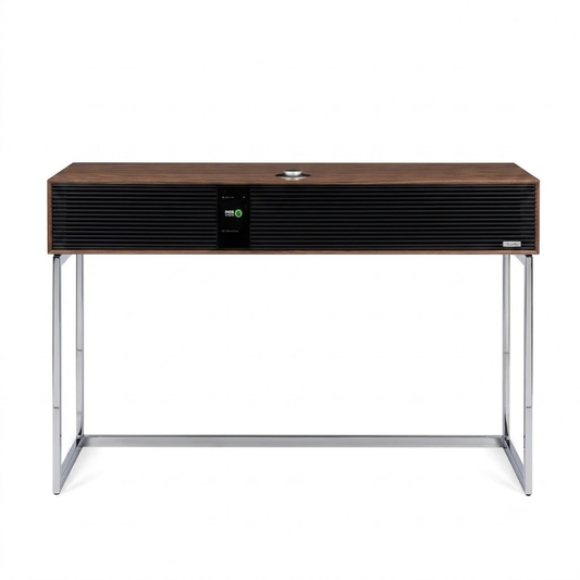 Ruark R810 All-in-One-Musiksystem Nussbaum + Black Slats Frontansicht mit schwarzen Lamellen und Standfuss