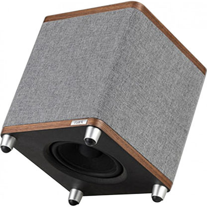 Ruark RS1 Aktiv-Subwoofer Nussbaum Schrägansicht von unten mit Chassis