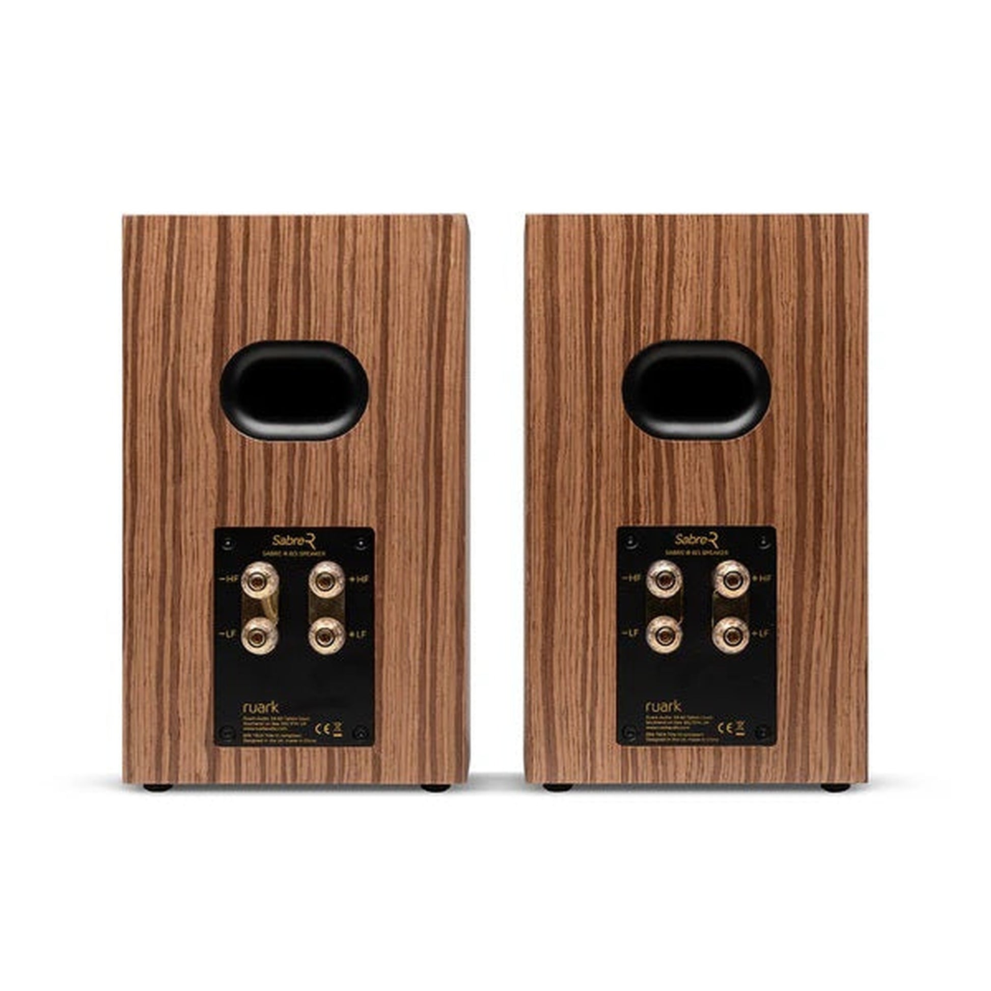 Ruark Sabre R Regallautsprecher Nussbaum Rückansicht mit Anschlussterminals