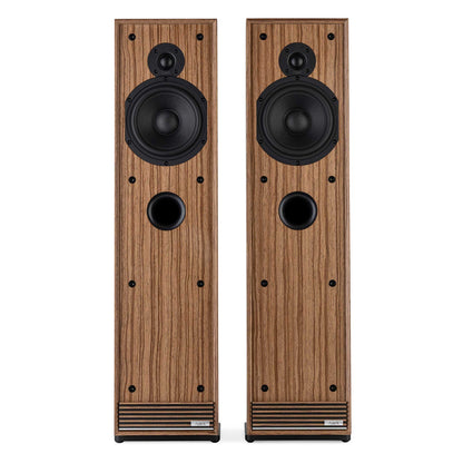 Ruark Audio Talisman-R Standlautsprecher Nussbaum Frontansicht Stereopaar ohne Frontbespannung