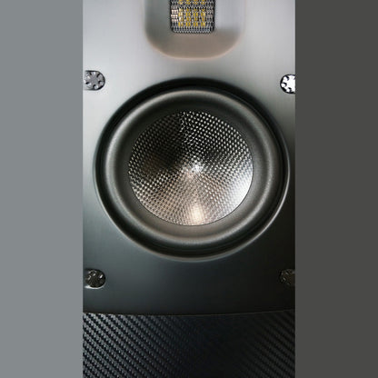 Scansonic HD MB8 B Standlautsprecher Detailansicht Frontbestückung mit Bändchenhochtöner und Tieftöner