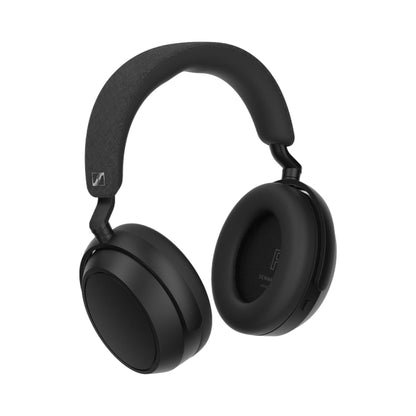 Sennheiser Momentum 4 Wireless Over-Ear-Kopfhörer Schwarz Schrägansicht im Halbprofil