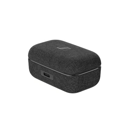 Sennheiser Momentum True Wireless 4 In-Ear-Kopfhörer Schwarz-Graphit Detailansicht Ohrhörer Nahaufnahme Rückseite