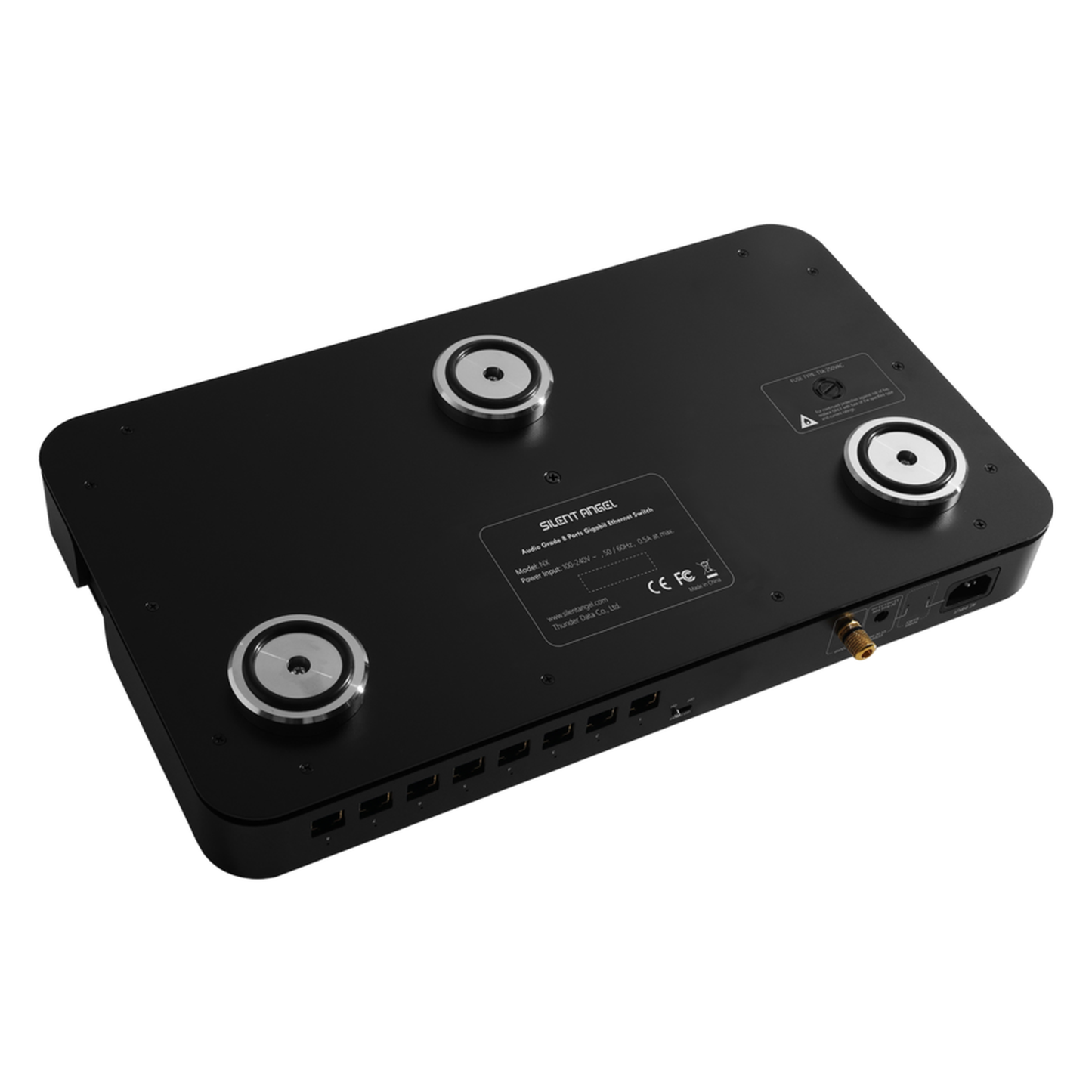 Silent Angel Bonn NX Referenz-Netzwerk-Switch Detailansicht der Unterseite mit drei gedämpften Gerätefüssen