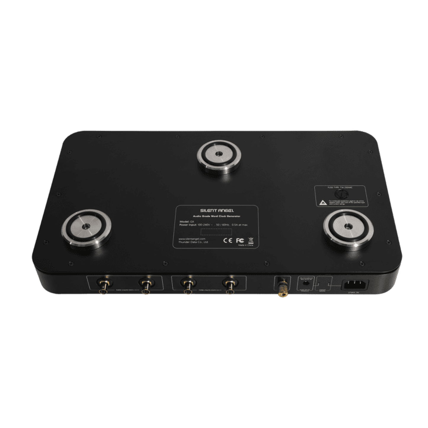 Silent Angel Genesis GX Audio-Master-Clock Detailansicht der Unterseite mit Gerätefüssen und Typenschild