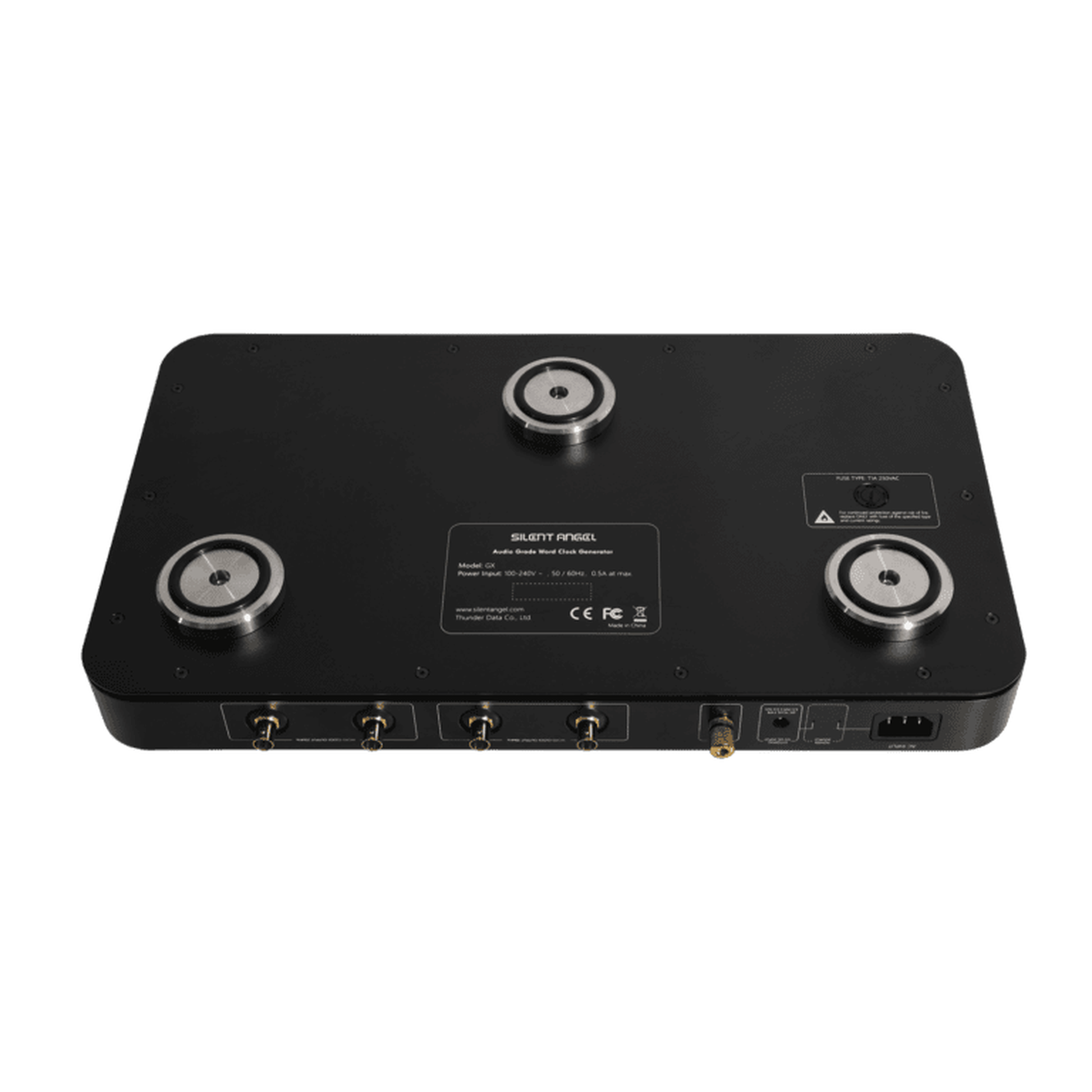 Silent Angel Genesis GX Audio-Master-Clock Detailansicht der Unterseite mit Gerätefüssen und Typenschild