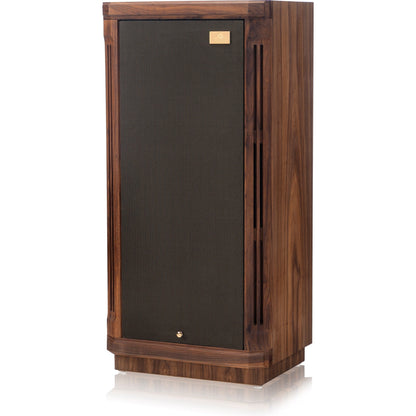 Tannoy Turnberry GR Standlautsprecher Schrägansicht mit montierter Frontbespannung und Nussbaum-Gehäuse