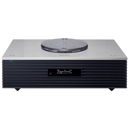 Technics SC-C70MK2 Kompaktanlage Silber Frontansicht mit Lamellenfront und Display