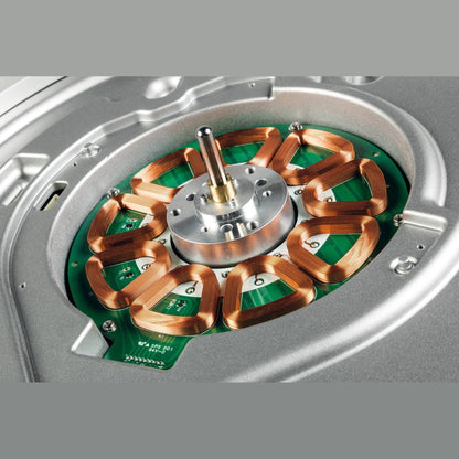 Technics SL-1000R Plattenspieler Detailansicht Direktantriebsmotor mit Kupferspulen