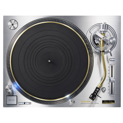 Technics SL-1200GME Master Edition Plattenspieler Draufsicht mit Tonarm und Plattenteller