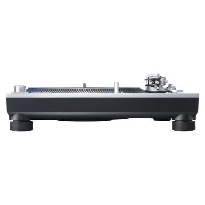 Technics SL-1200GR2 Plattenspieler Silber Seitenansicht mit flachem Chassis auf vier Füssen