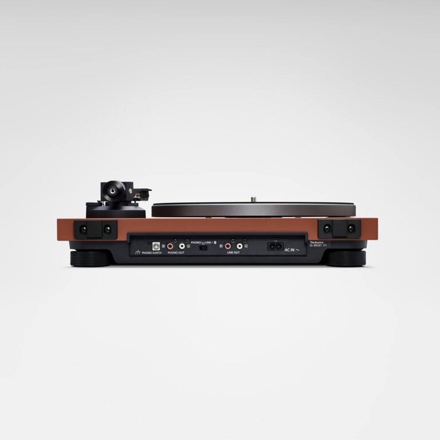 Technics SL-40CBT Plattenspieler Terracotta Rückansicht mit Phono-/Line-Umschalter und Erdungsklemme