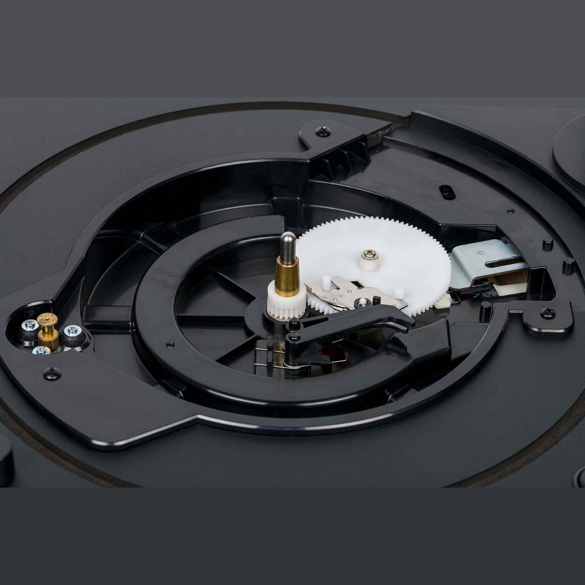 Thorens TD 101 A Plattenspieler Schwarz Matt Detailansicht Automatik-Mechanik unter dem Plattenteller