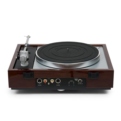 Thorens TD 1600 (TP 92) Plattenspieler Walnuss Anschlussfeld mit XLR- und Cinch-Ausgängen