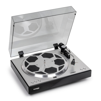Thorens TD 404 DD Plattenspieler Schwarz Hochglanz Frontansicht schräg von links mit geöffneter Staubschutzhaube