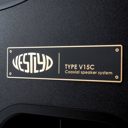 Vestlyd V15C Koax-Standlautsprecher Eiche Detailansicht Typenschild TYPE V15C Coaxial speaker system