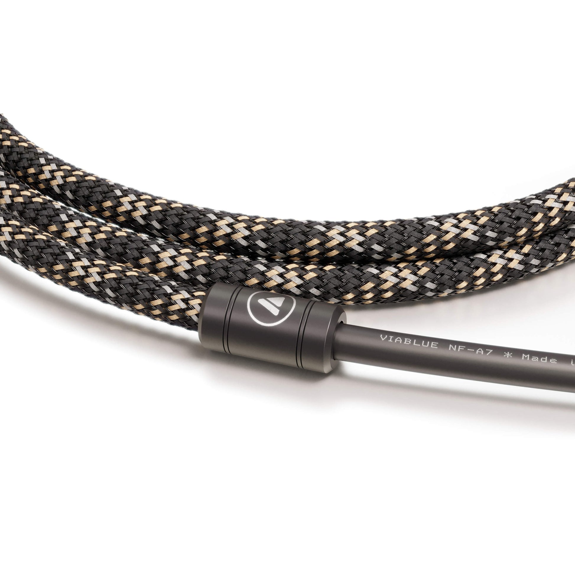 ViaBlue NF-A7 NF-Kabel Ferritfilter am Kabelmantel, Geflechtschlauch Cobra, Detailansicht