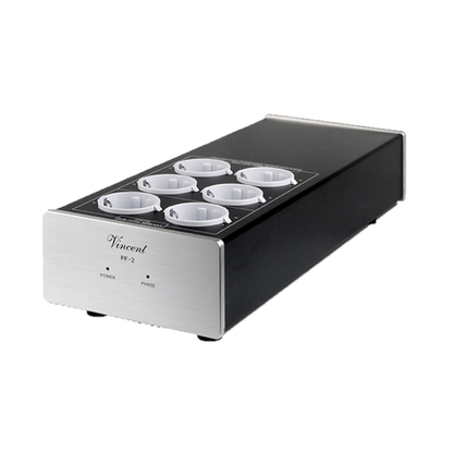 Vincent PF-2 Netzfilter silber Schrägansicht mit sechs Schuko-Steckdosen