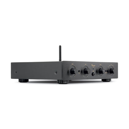 Vincent SA-32 AE Hybrid-Vorverstärker schwarz Schrägansicht mit Bluetooth-Antenne
