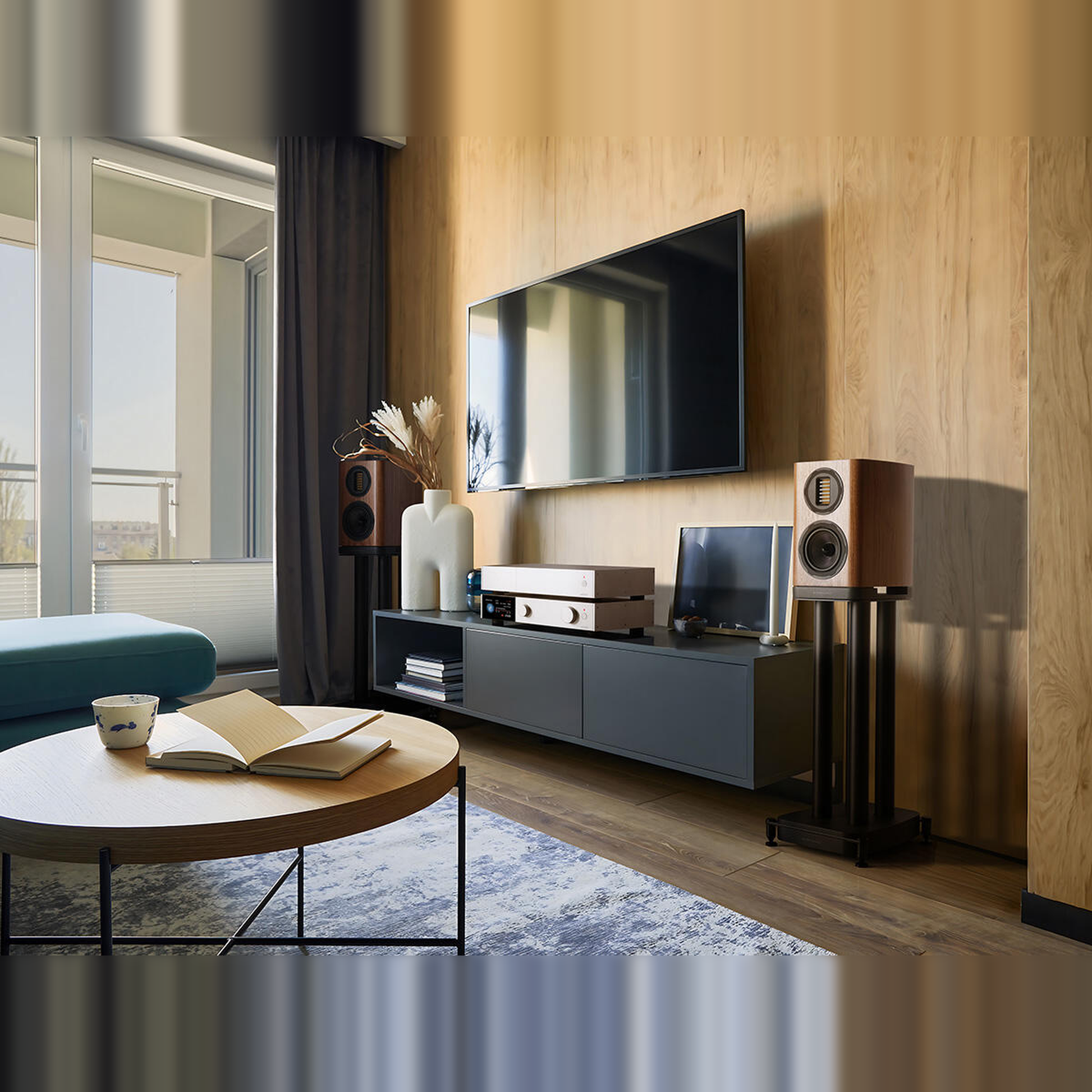 Wharfedale EVO 5.1 Regallautsprecher Nussbaum Lifestyle im Wohnraum an der Holzwand