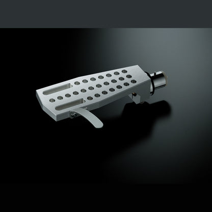 Yamaha GT-5000 High-End-Plattenspieler Detailansicht Headshell aus Aluminium mit Tonabnehmeraufnahme