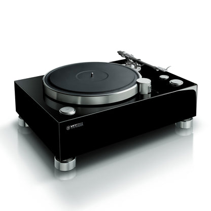 Yamaha GT-5000 High-End-Plattenspieler Klavierlack Schrägansicht mit massivem Chassis und Aluminium-Füssen