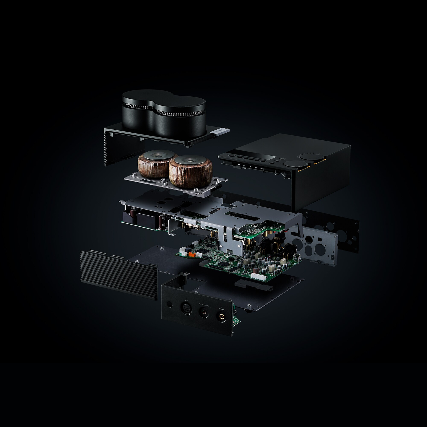 Yamaha HA-L7A Kopfhörerverstärker Innenansicht mit Ringkerntrafos, Platinen und versteiftem Chassis