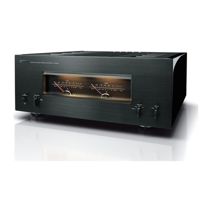 Yamaha M-5000 High-End-Endverstärker Schwarz Schrägansicht mit gebürsteter Aluminium-Front