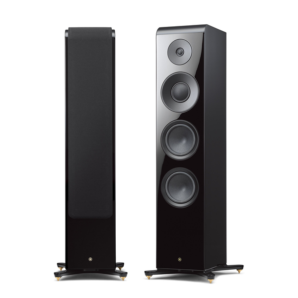 Yamaha NS-2000A Standlautsprecher Klavierlack Stereopaar frontal, links mit Abdeckung, rechts ohne