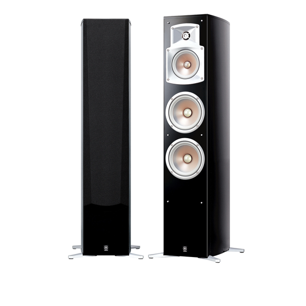 Yamaha NS-555 Standlautsprecher Klavierlack Stereopaar frontal, links mit Abdeckung, rechts ohne