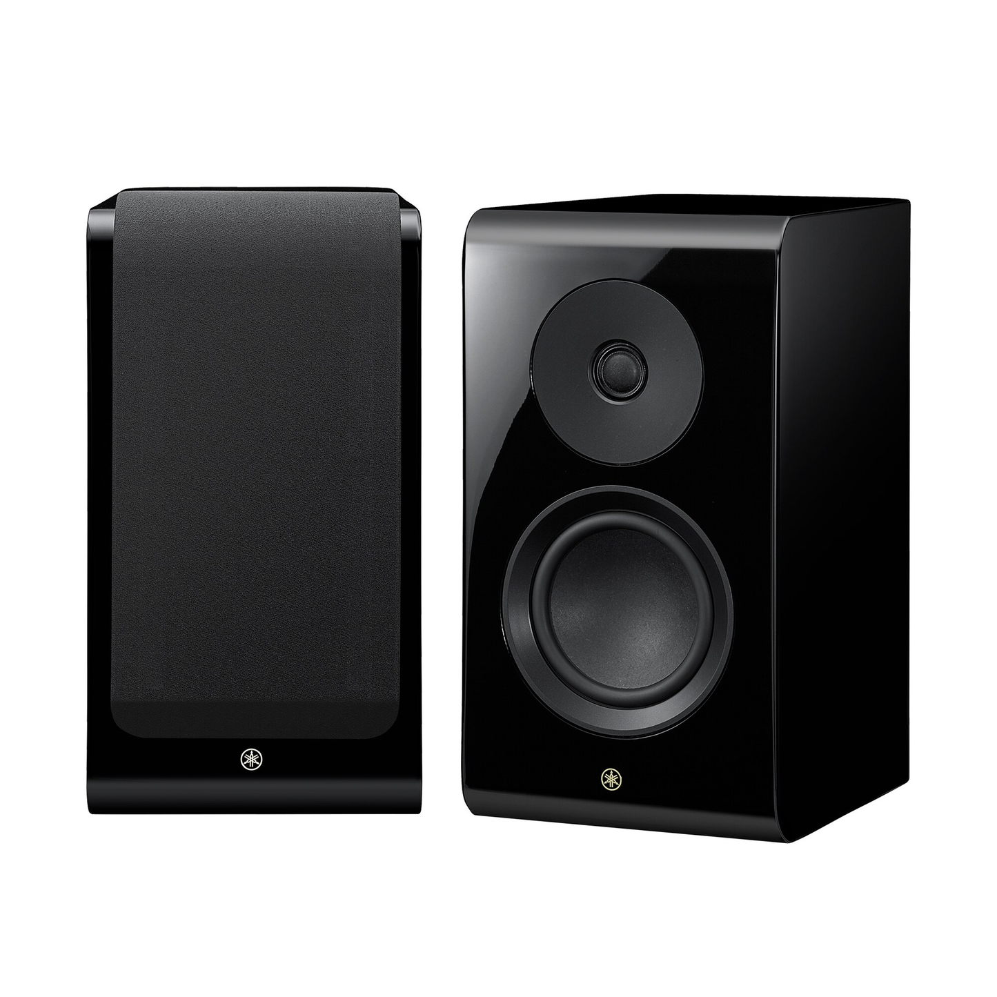 Yamaha NS-600A Regallautsprecher Klavierlack Stereopaar frontal, links mit Abdeckung, rechts ohne