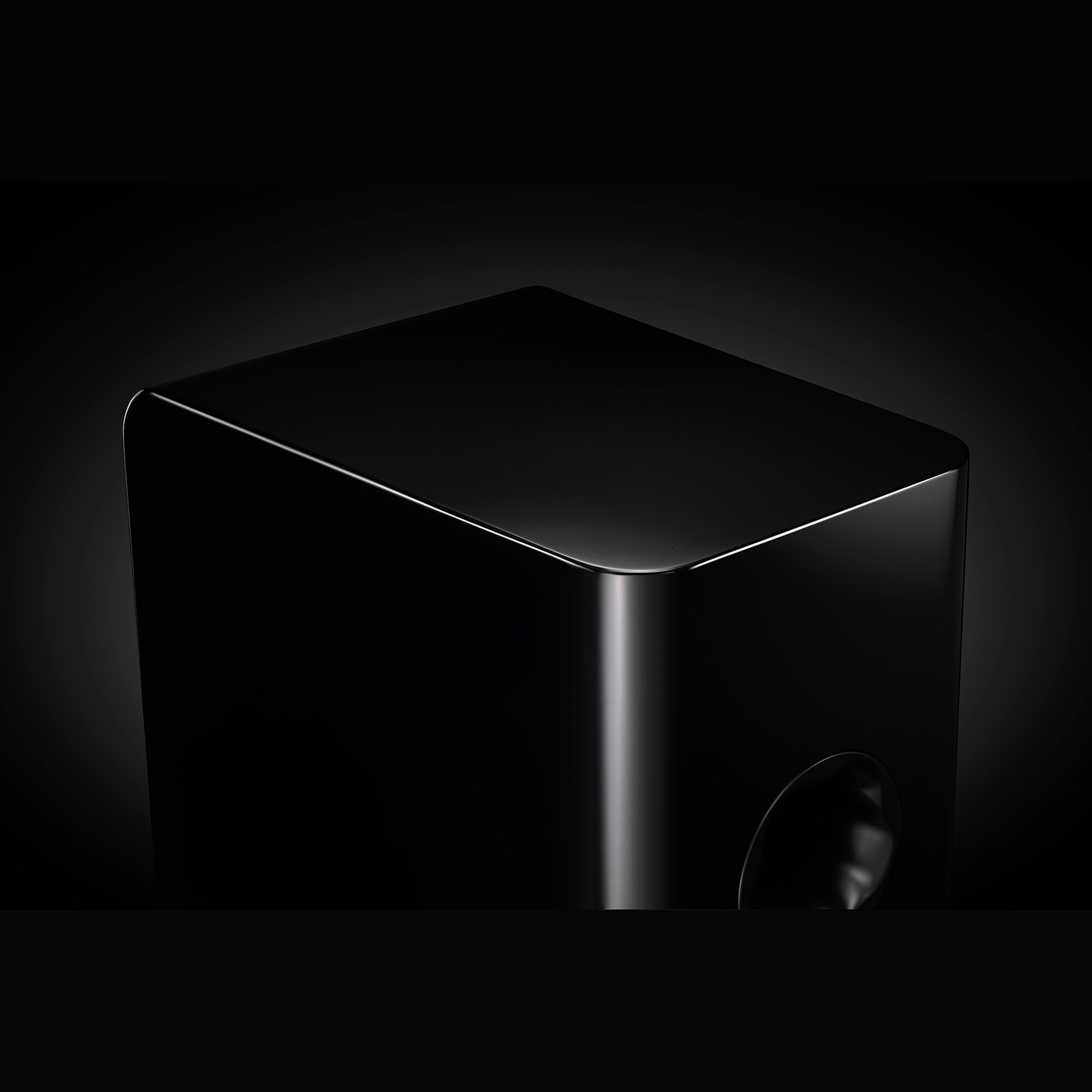 Yamaha NS-800A Regallautsprecher Klavierlack Detailansicht der gerundeten Klavierlack-Kanten
