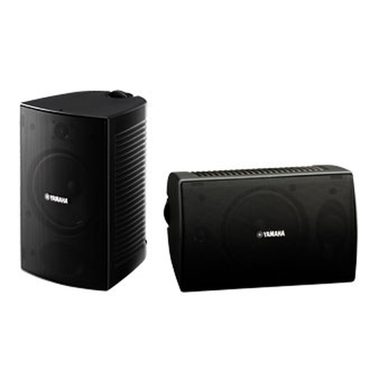 Yamaha NS-AW294 Outdoor-Lautsprecher Schwarz Stereopaar in Schräg- und Frontansicht