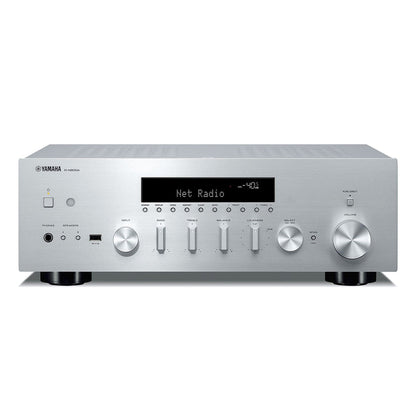 Yamaha R-N600A MusicCast Netzwerk-Receiver Silber Frontansicht mit Display, Quellenwahl und Lautstärkeregler