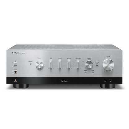 Yamaha R-N800A MusicCast Netzwerk-Receiver Silber Frontansicht mit Display, Klang- und Lautstärkeregler