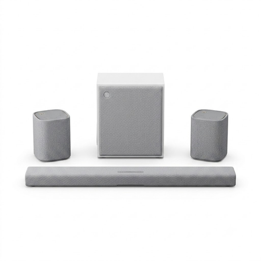 Yamaha True X Surround-Set (PK-TRUE50A) Hellgrau Schrägansicht mit Soundbar, Subwoofer und Rears
