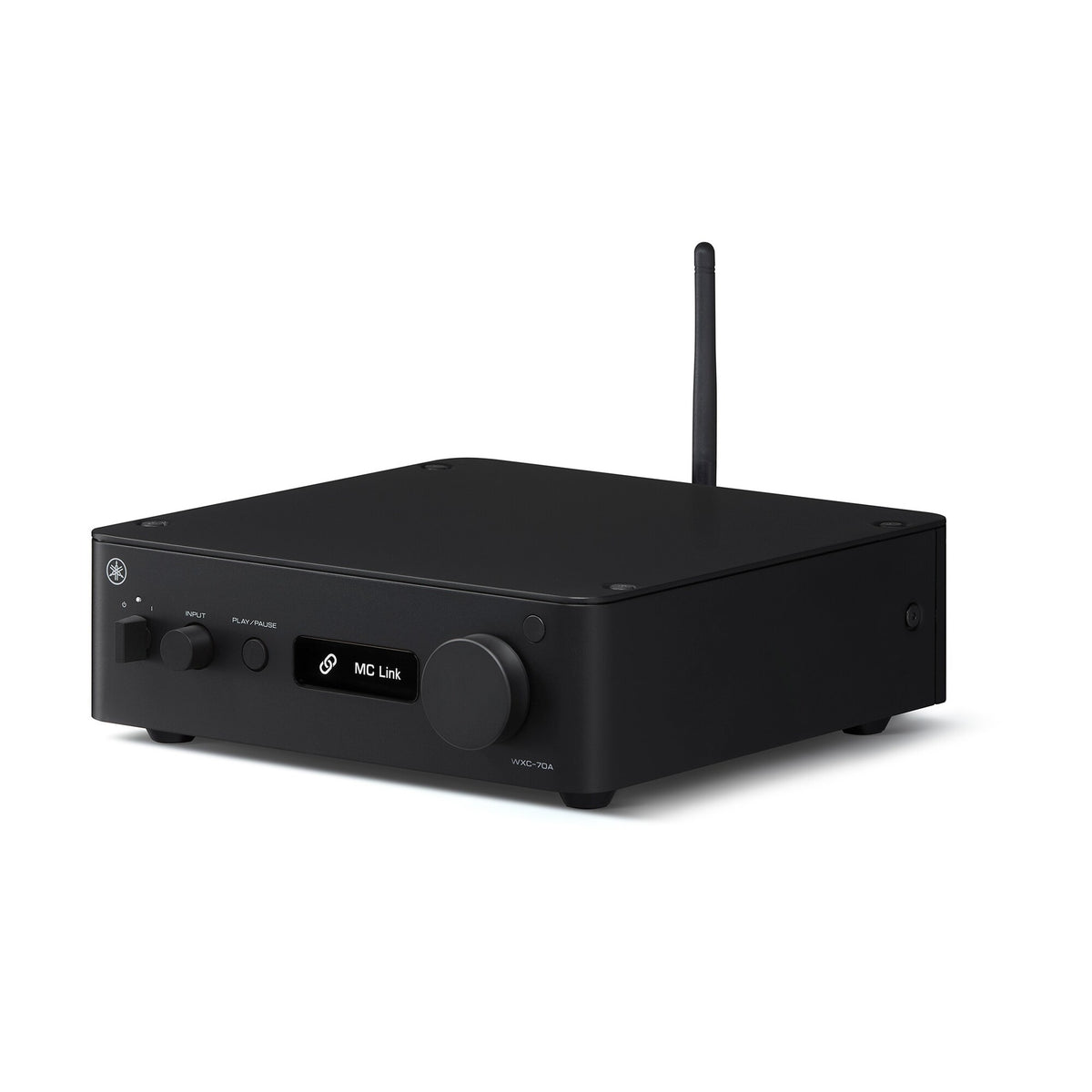 Yamaha WXC-70A Streaming-Vorverstärker Schwarz Schrägansicht mit angeschlossener Funkantenne