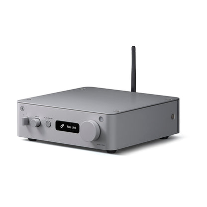 Yamaha WXC-70A Streaming-Vorverstärker Silber Schrägansicht mit angeschlossener Funkantenne