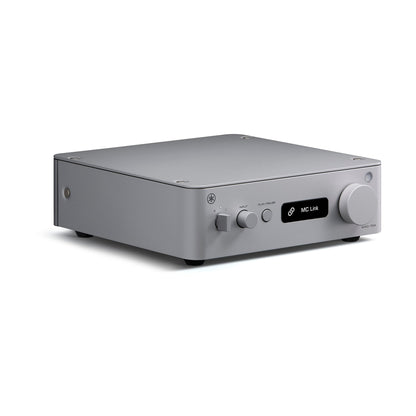 Yamaha WXC-70A Streaming-Vorverstärker Silber Schrägansicht