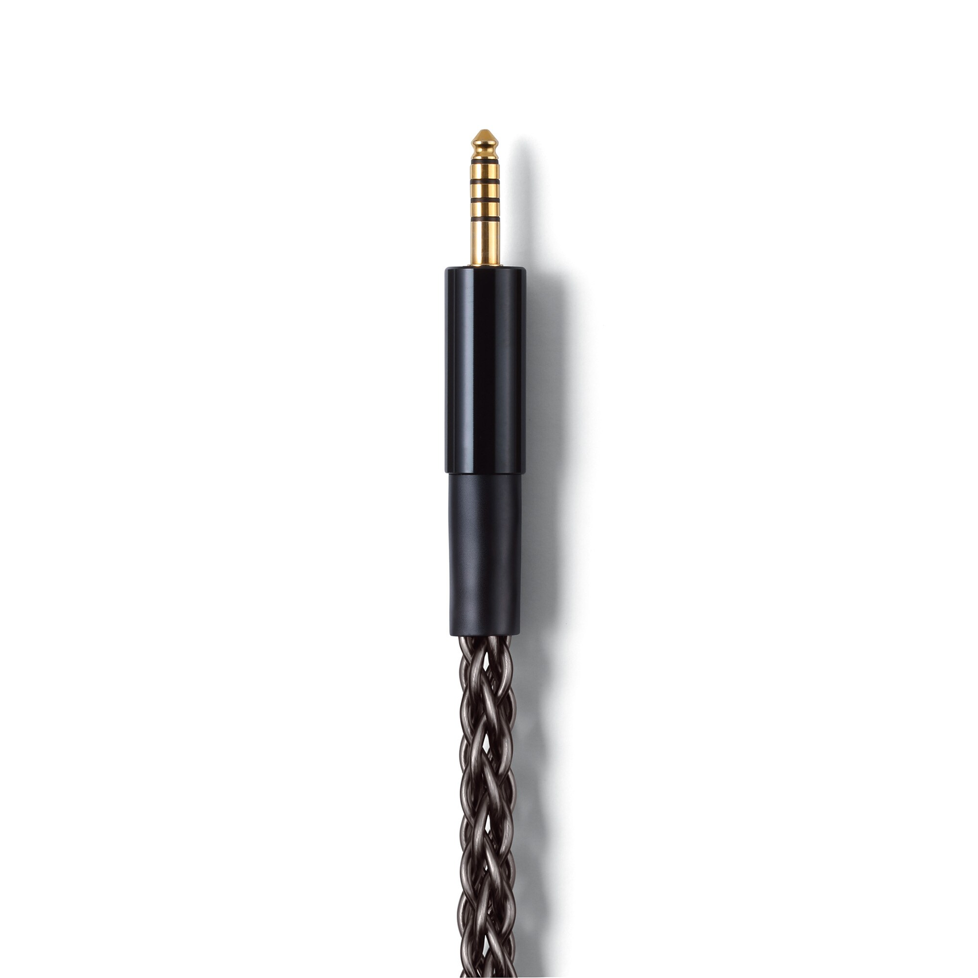Yamaha YH-5000SE Kopfhörer Detailansicht des 4.4-mm-Pentaconn-Steckers